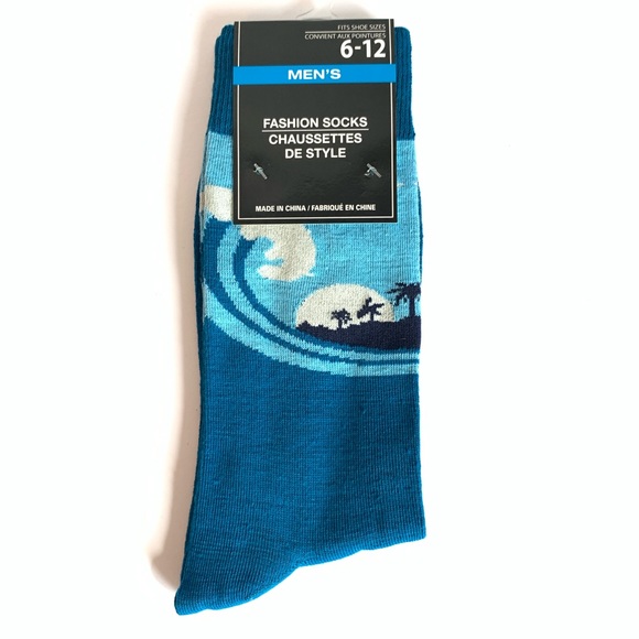 Other - Men’s Beach Waves Novelty Crew Socks